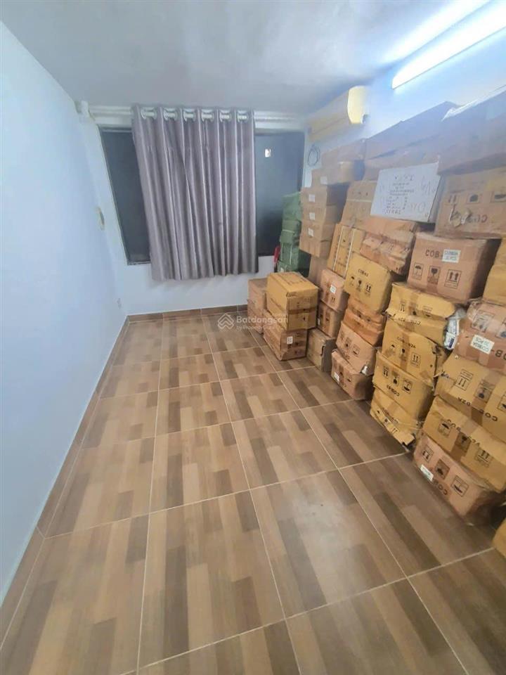 Bán nhà sát phố tôn đức thắng 13/15m2 4 tầng, giá 3,8 tỷ