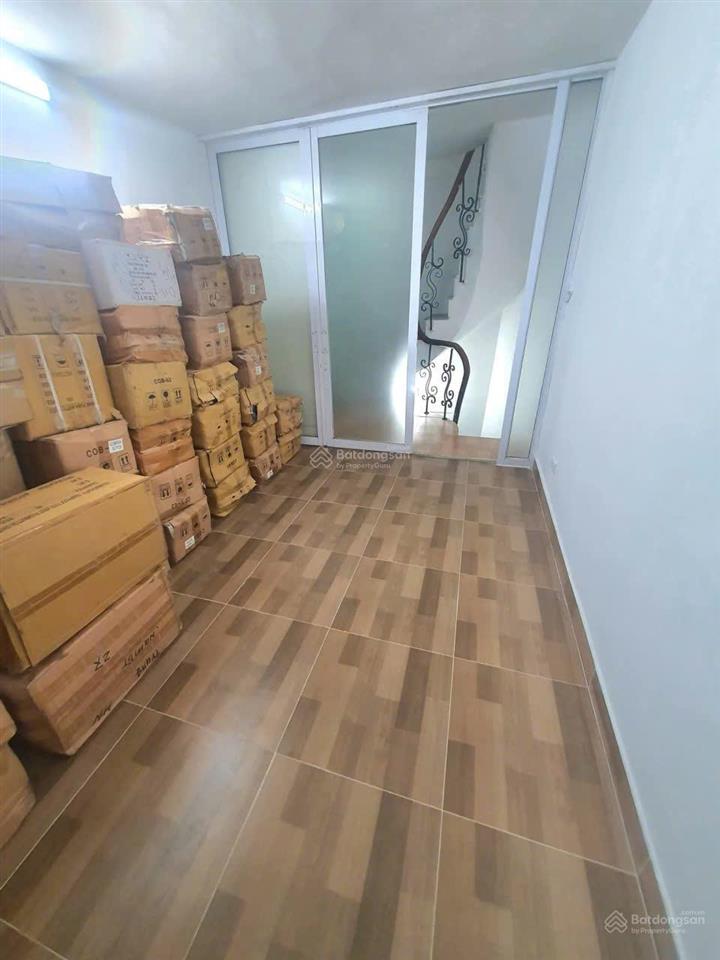 Bán nhà sát phố tôn đức thắng 13/15m2 4 tầng, giá 3,8 tỷ