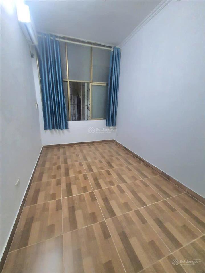 Bán nhà sát phố tôn đức thắng 13/15m2 4 tầng, giá 3,8 tỷ