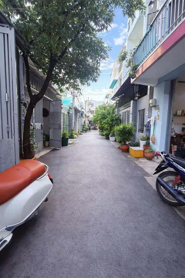 Còn 1 lô đất hẻm xe hơi ngay ngã tư âu cơ và lạc long quân 70m2 giá chỉ 5.9 tỷ còn tl
