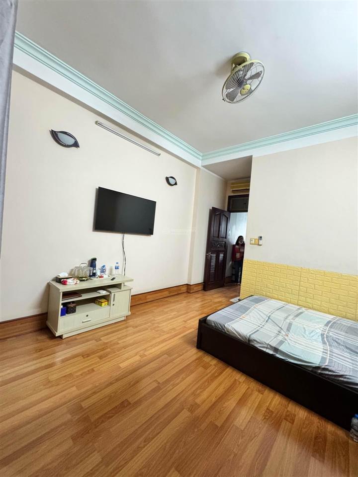 Bán nhà khu vip tô hiệu 4x13 trệt 3 lầu đúc nhà đẹp giá 4,9 tỷ còn tl
