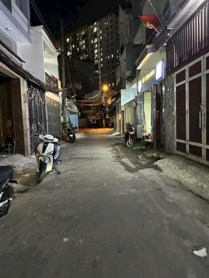 Bán nhà đường âu cơ, 4x15m, 60m2, 2 tầng, giá 4,9 tỷ còn tl