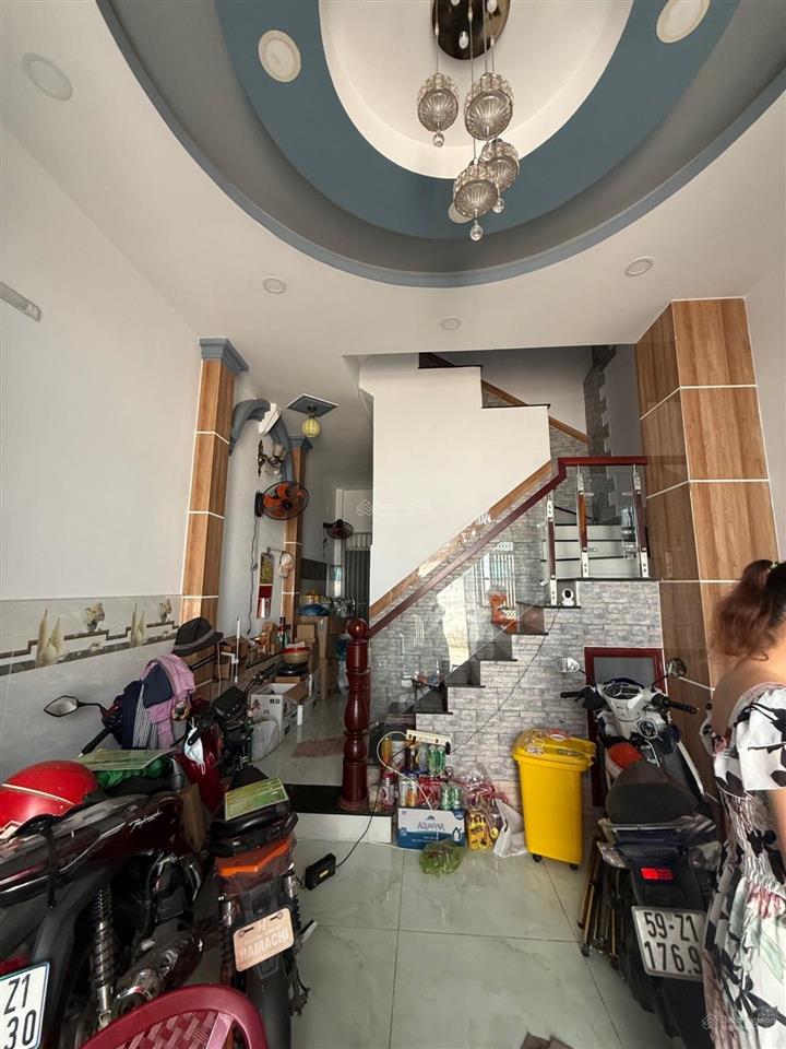 Bán nhà hẻm xe hơi đường phú thọ hòa 45m2 trệt 3 lầu đúc đẹp giá chỉ 6,35 tỷ còn tl