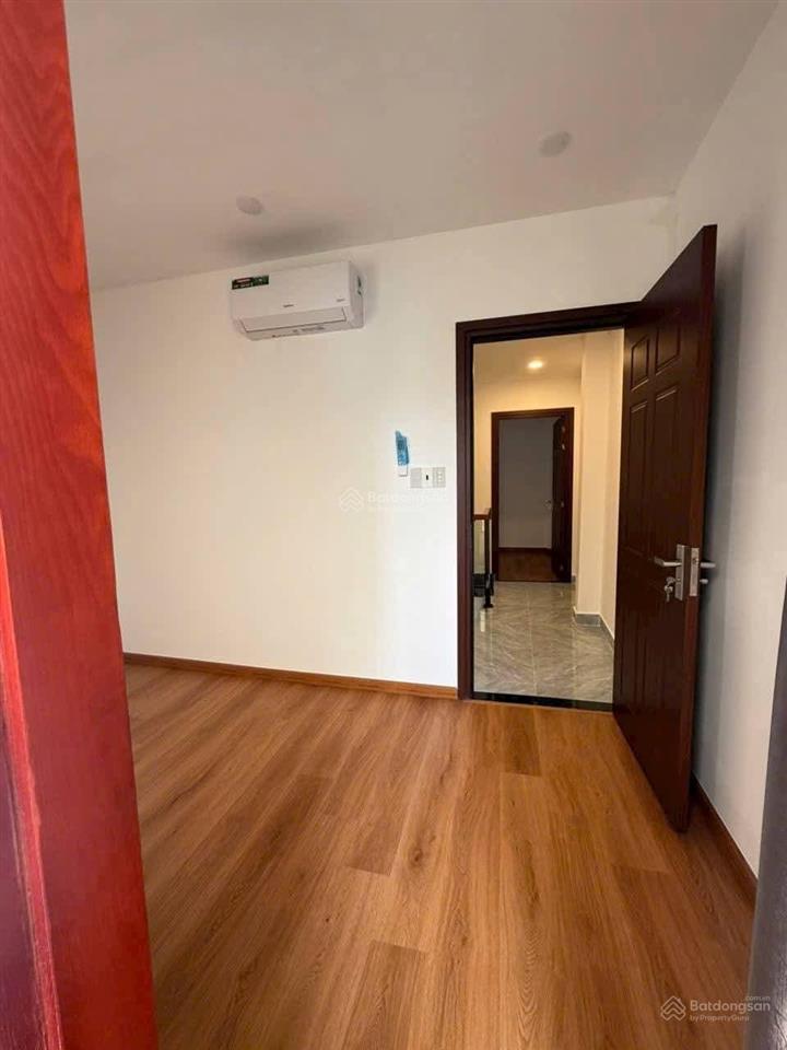 Nhà hẻm đẹp đường hòa bình, đầm sen 4,25x11m trệt 2 lầu sân thượng giá 4,99 tỷ còn tl
