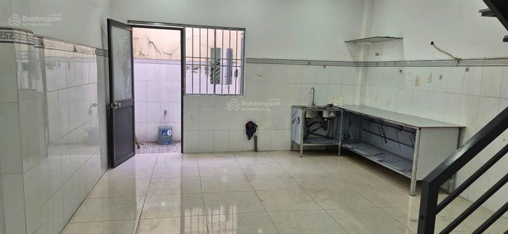 Hẻm xe hơi thông lũy bán bích, kênh tân hóa 4,5x16 1 lầu giá 5.5 tỷ tl