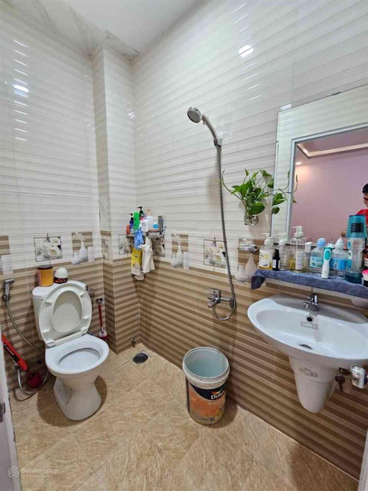 Bán nhà hẻm xe tải lũy bán bích 4x16 đúc 1 lầu btct giá 6.6 tỷ còn tl