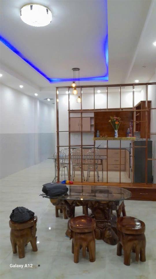 98. Nhà 4,5 triệu 2 phòng ngủ full nội thất cách chợ Bà Bộ 1,5 km