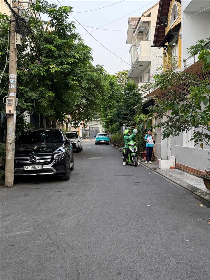 Biệt thự hẻm xe hơi  ngang 10m  112m2  nguyễn gia trí  phường 25  bình thạnh