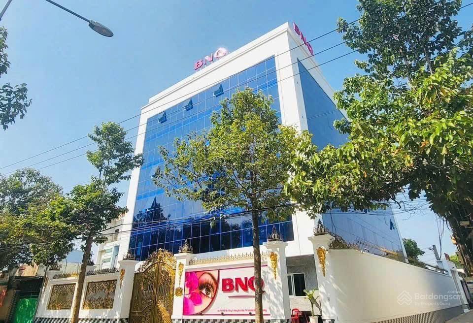 Ngộp cần bán gấp toà nhà góc 2 măt tiền hồ văn cống, 7 tầng thang máy. 22x40, 872m2. giá chỉ 45 tỷ.