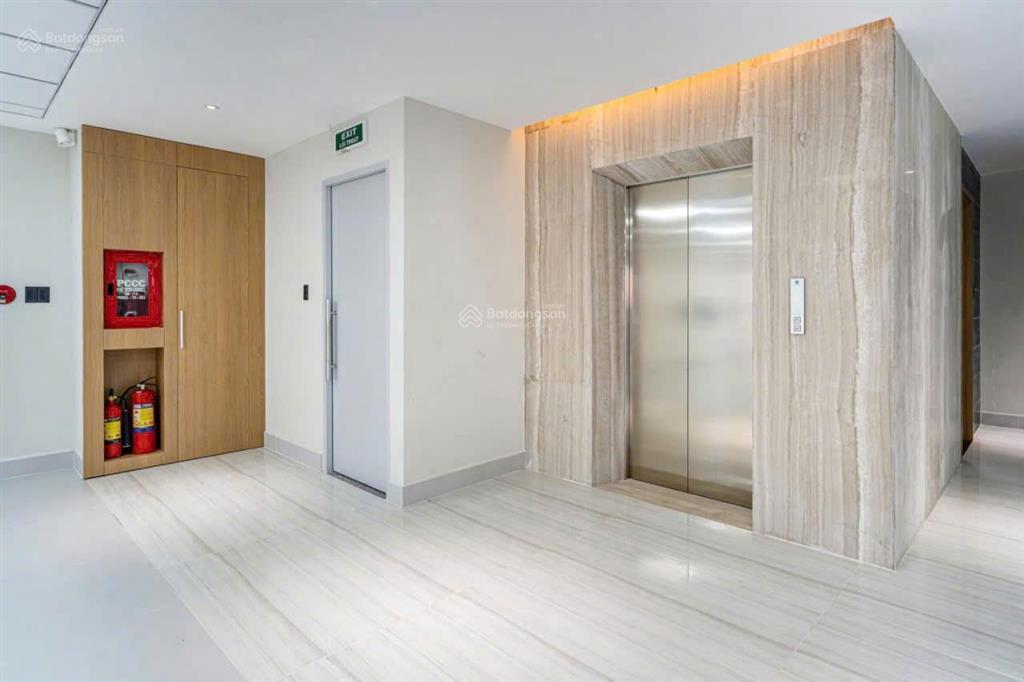 Bán building mặt tiền âu cơ quận tân phú 20x22m nh 6 tầng st giá 125 tỷ tl