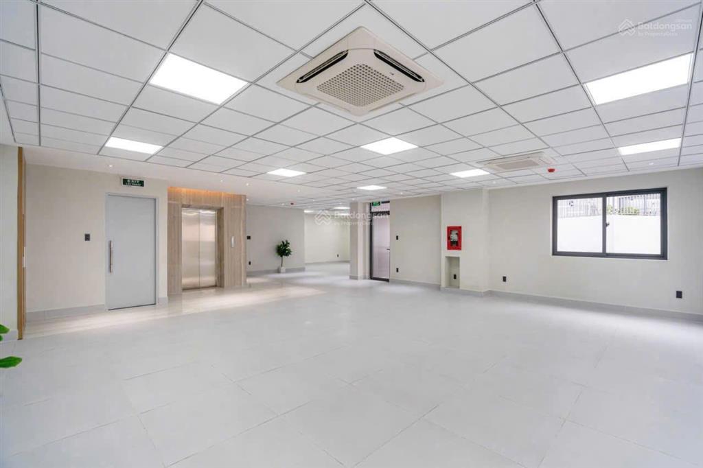 Bán building mặt tiền âu cơ quận tân phú 20x22m nh 6 tầng st giá 125 tỷ tl