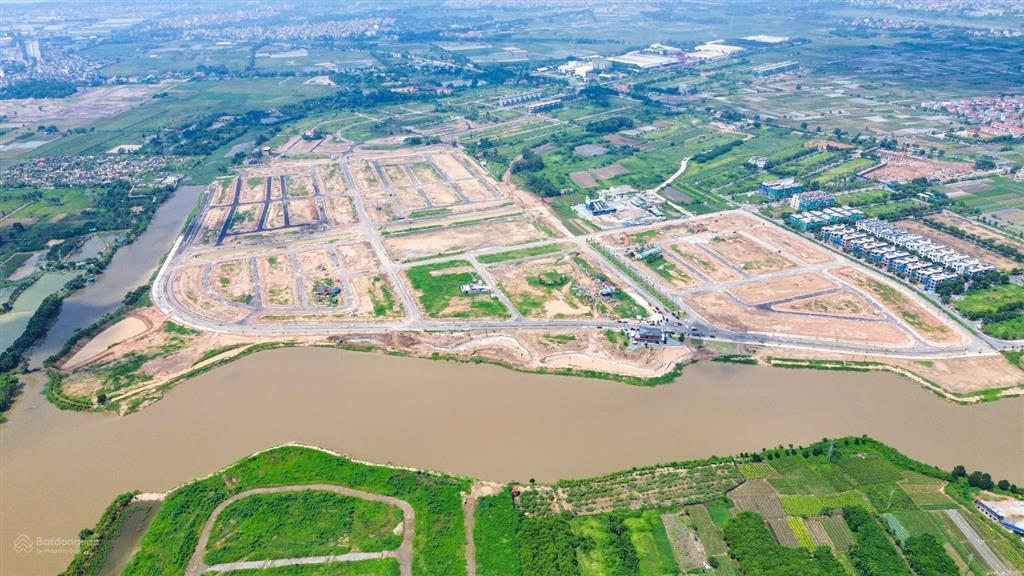 Sát chân cầu thăng long chỉ cần 2,7 tỷ sở hữu biệt thự song lập view hồ