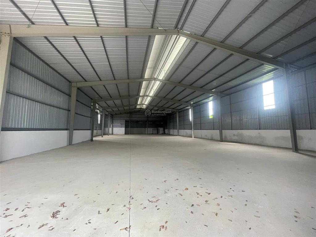 Cho thuê 1000m nhà xưởng mới dựng, khung thép chắc chắc, xe container đỗ cửa