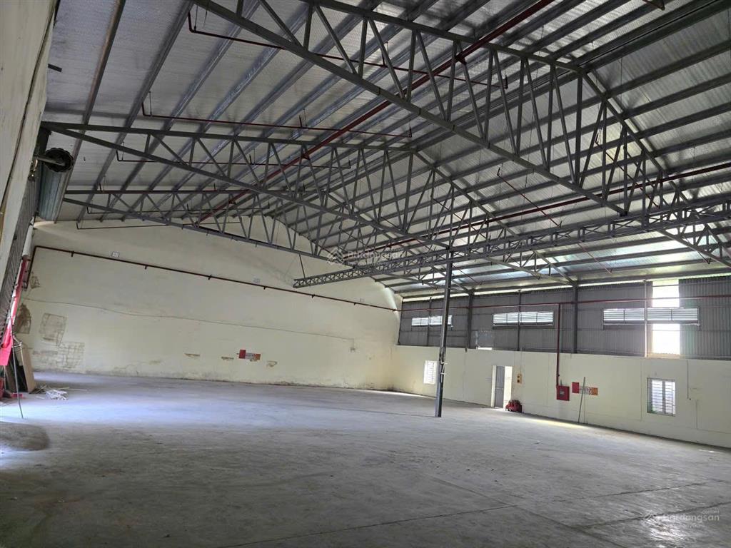 Cho thuê xưởng diện tích 600m2 xe container vào tại đan phượng