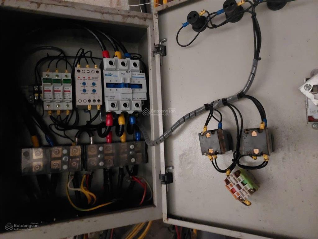Cho thuê xưởng 2 tầng tại tân lập, tổng diện tích là 700m²
