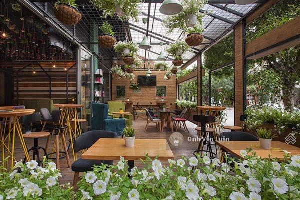 Lô góc! 1112m2, mt 12m, nhà mặt phố, biệt thự sân vườn, giá 220 tỷ chưa đến 200 tr/m2