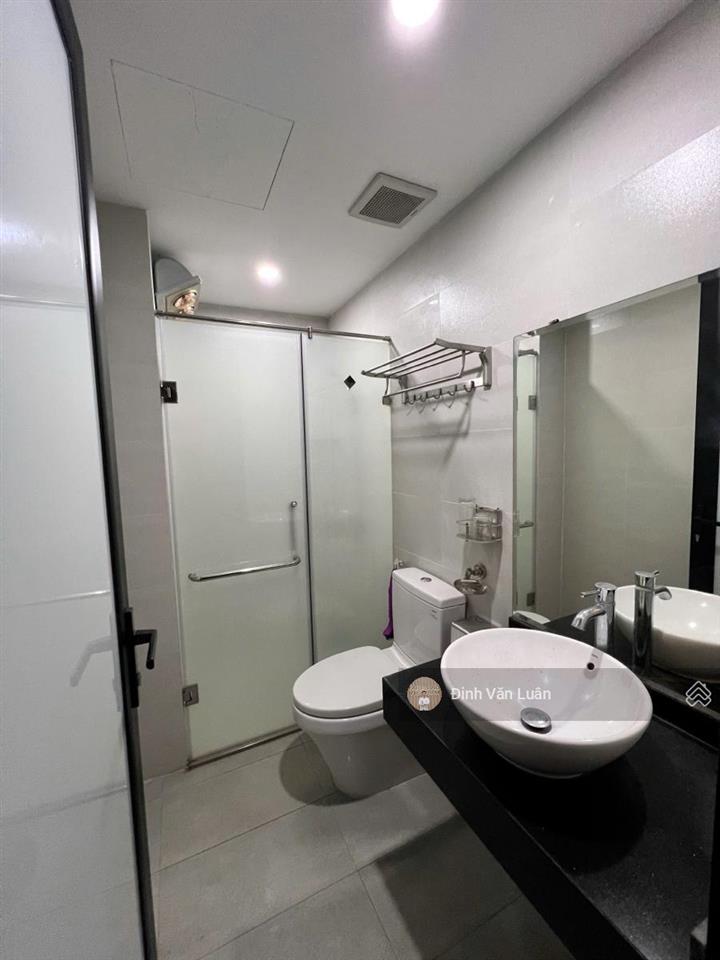 80m2, mt 7.2m x 9 tầng lô góc, đường pl 2 ô tô chạy vòng quanh, giá 35 tỷ