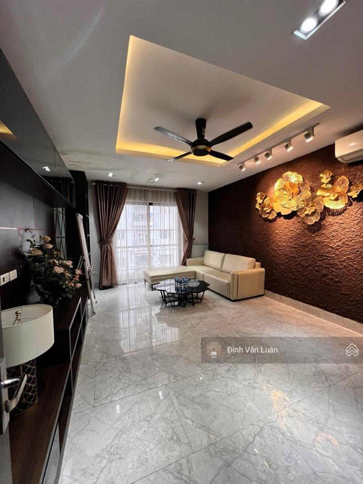 80m2, mt 7.2m x 9 tầng lô góc, đường pl 2 ô tô chạy vòng quanh, giá 35 tỷ