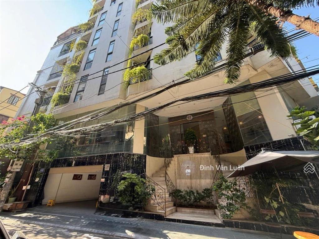 80m2, mt 7.2m x 9 tầng lô góc, đường pl 2 ô tô chạy vòng quanh, giá 35 tỷ