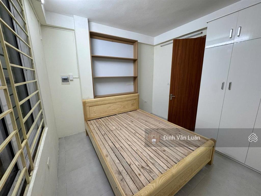 Giảm chào 750 tr! bán gấp căn cách ô tô 20m, 18m2 x 5t, mt 3.2m, giá 5.1 tỷ