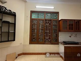 Nhà lô góc 60m2 x 2 tầng, 10 tr/tháng, sát phố