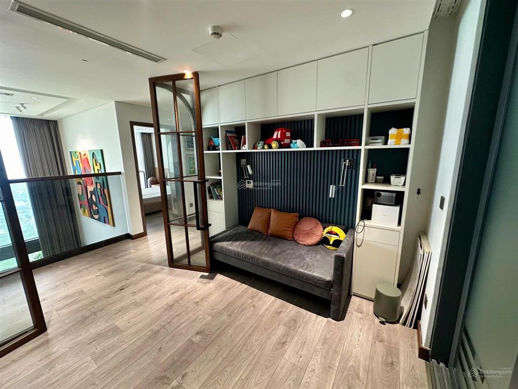 Căn góc duplex 252m2 view hồ tây, full nội thất, chỉ 55 tỷ