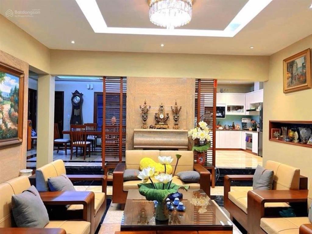 Btvđ không lỗi phong thuỷ, mt 13m, 195m2, 5 tầng full gỗ cao cấp
