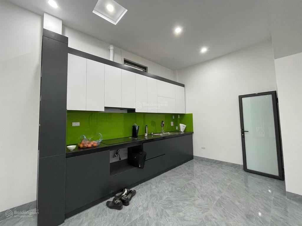 7 phòng ngủ, 16 triệu/tháng, lô góc thoáng sáng, nguyên căn mới tinh, gần ô tô, chỉ 16 tr/tháng