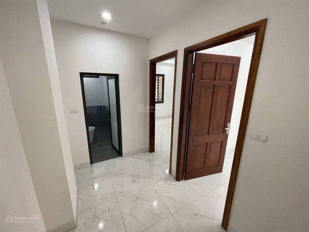 7 phòng ngủ, 16 triệu/tháng, lô góc thoáng sáng, nguyên căn mới tinh, gần ô tô, chỉ 16 tr/tháng