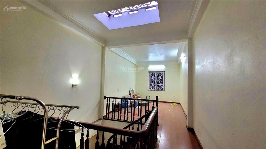 Đường 2 ô tô tránh, 65m2 x 4t, mt 5m, giá 16 tr/tháng