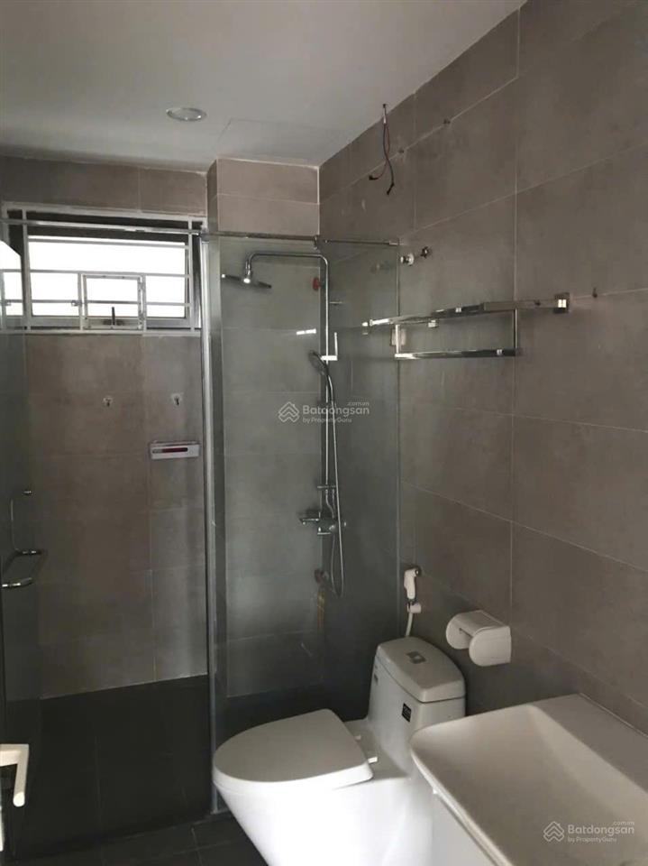 8 tầng thang máy, 28 tr/tháng, đường 2 ô tô, 60m2, mt 5m