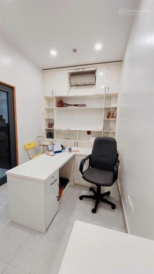 Đường 23 ô tô, vỉa hè, sát phố, 70m2, mt 5m x 5 tầng, 37 tr/tháng