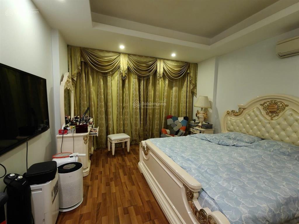 Nhà mặt ngõ 2 ô tô, kd thuận tiện, 70m2 x 5t, mt 5m, giá 33 tr/tháng