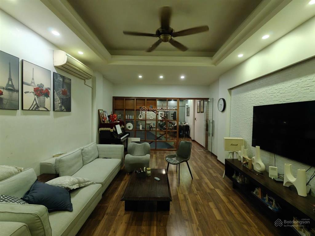 Nhà mặt ngõ 2 ô tô, kd thuận tiện, 70m2 x 5t, mt 5m, giá 33 tr/tháng