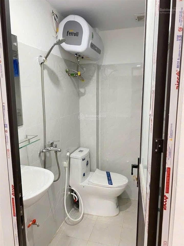 Sát đường ô tô, 2 thoáng, 22m2 x 3t, 2 ngủ đẹp, giá 8.5 tr/tháng
