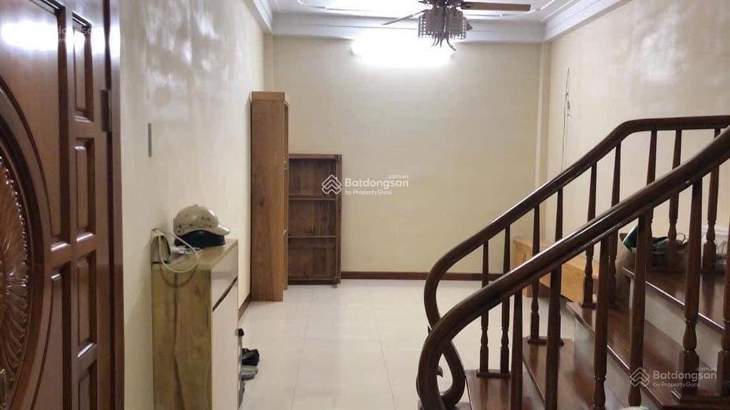 Nhà 5t, 3 ngủ đẹp vào ở luôn, full đồ, 50m ra phố, 12,5 tr/tháng