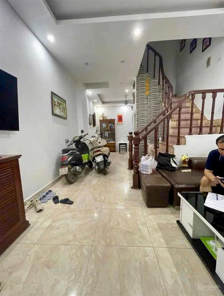 Ô tô qua nhà, yên tĩnh, văn minh, 5 phòng ngủ, 45m2, mt 4m, 4 tầng, cho ở nhóm