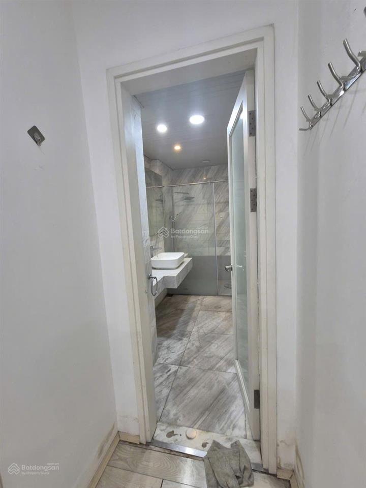 111m2, 2 phòng ngủ 2 vs, full đồ như ảnh, 20 tr/tháng