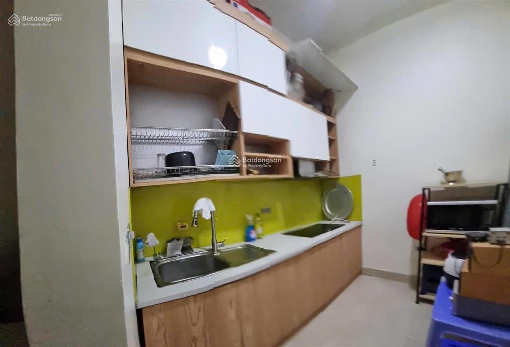 2 ngủ (hoặc 1 ngủ 1 khách), 64m2 full đồ, 1 bếp, 1 vs, 5 tr/tháng