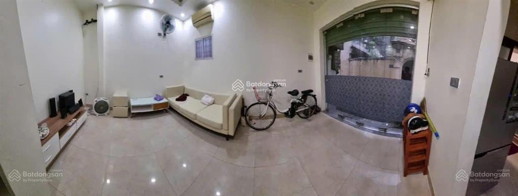 2 ngủ (hoặc 1 ngủ 1 khách), 64m2 full đồ, 1 bếp, 1 vs, 5 tr/tháng