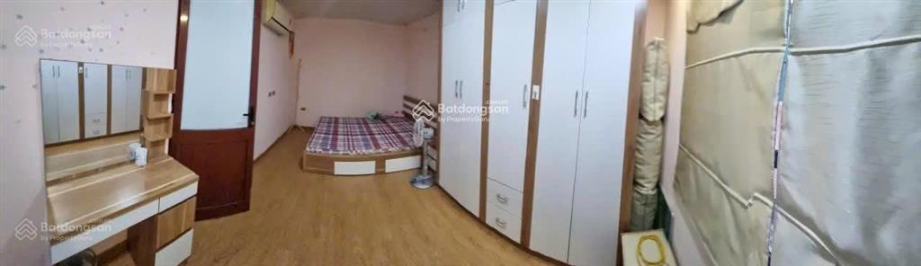 2 ngủ (hoặc 1 ngủ 1 khách), 64m2 full đồ, 1 bếp, 1 vs, 5 tr/tháng