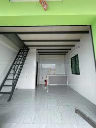 Vừa ở vừa kinh doanh, đường 2 ô tô, 30m2, 5 triệu/tháng, điện nước giá dân