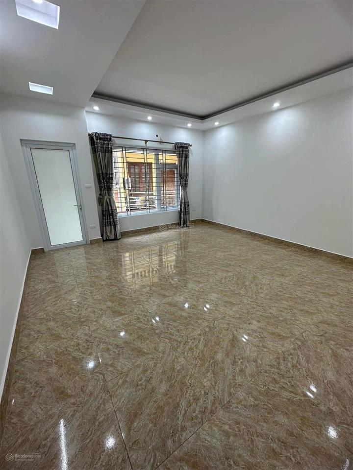 Ô tô vào tận nhà, kinh doanh, 7 ngủ, 70m2 x 5t, mt 5m, giá 17 tr/tháng