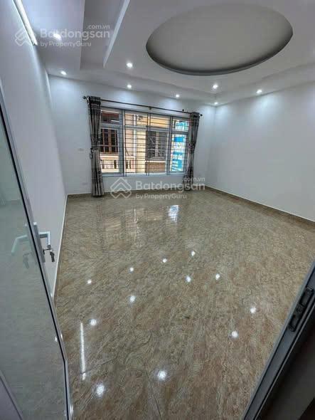 Ô tô vào tận nhà, kinh doanh, 7 ngủ, 70m2 x 5t, mt 5m, giá 17 tr/tháng