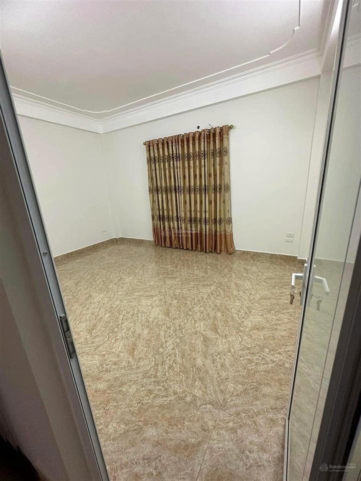 Ô tô vào tận nhà, kinh doanh, 7 ngủ, 70m2 x 5t, mt 5m, giá 17 tr/tháng