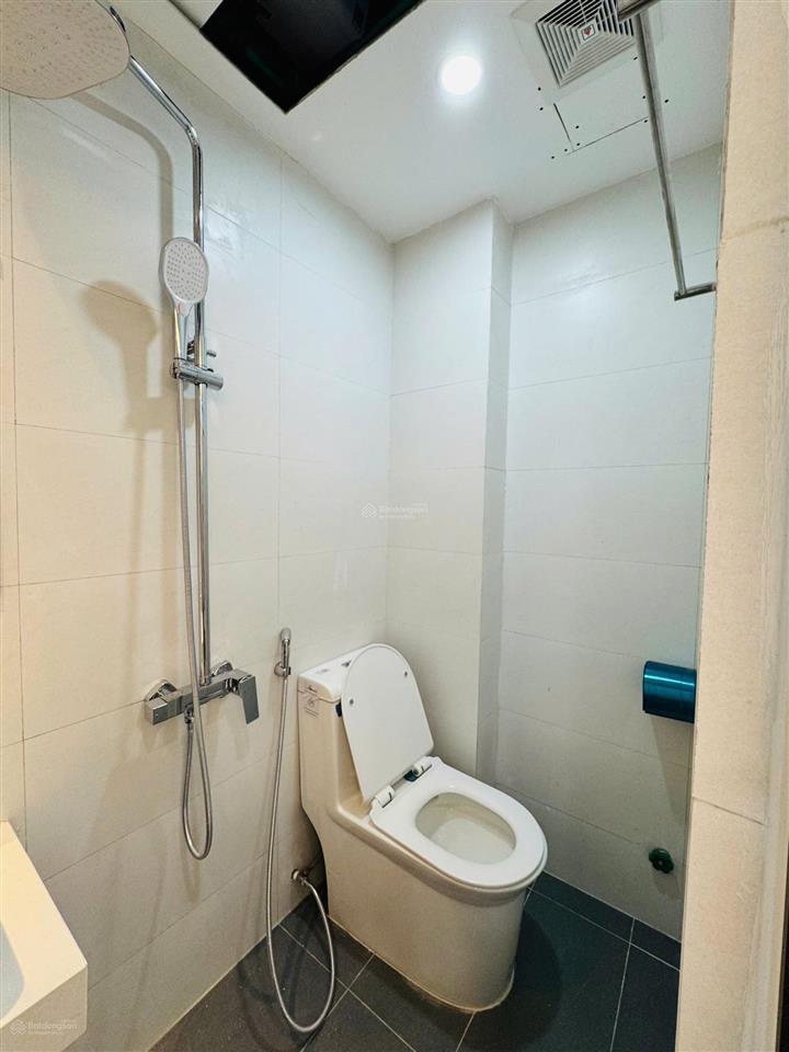 Đóng 1 cọc 1, 2 ngủ 1 vs, nhà mới tinh, full đồ, đầy đủ pccc, thang máy, 50m2