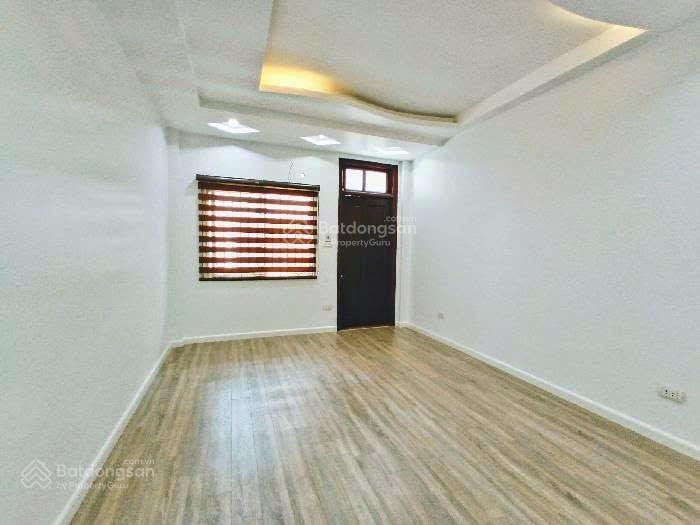 Đường 2 ô tô, rất phù hợp làm văn phòng kết hợp ở, 45m2 x 5t đẹp vào luôn, giá 22 tr/tháng