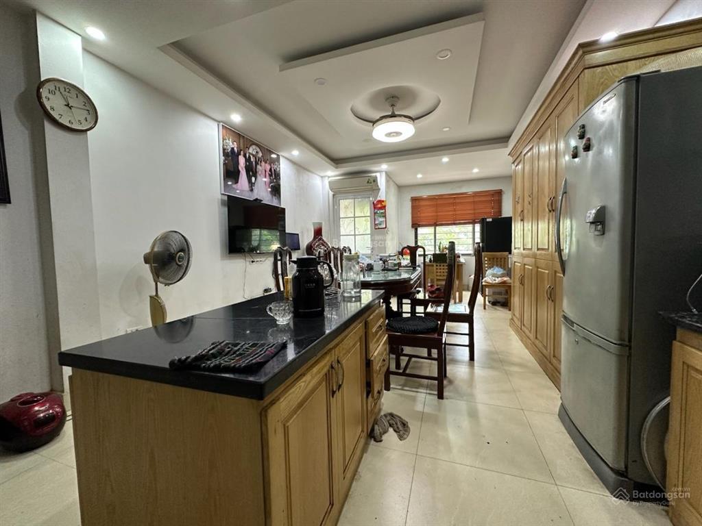 Pl vip nguyên hồng, đường 2 ô tô + vỉa hè, 4t x 55m2, mt 4m, giá 30 tr/tháng