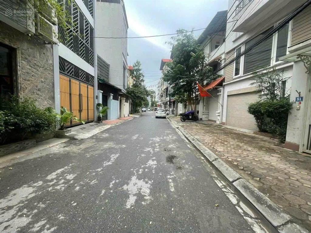 Đường ô tô tải dừng đỗ, vỉa hè văn minh, 45m2 x 6 tầng cực nét, ở luôn, giá 17 tr/tháng