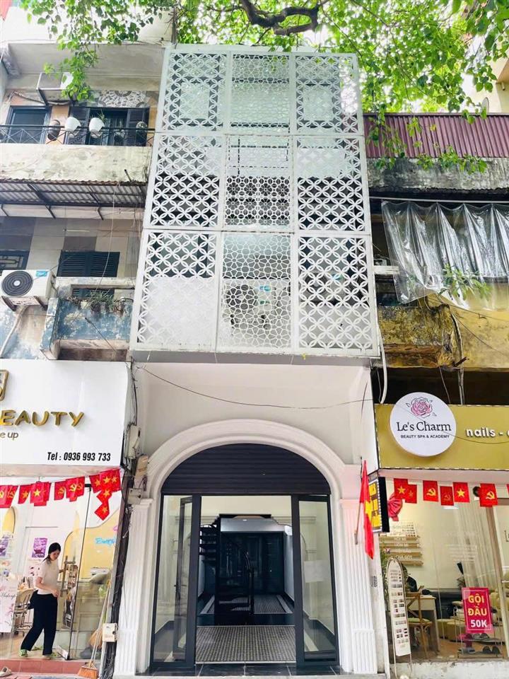 2 mặt đường! kinh doanh sầm uất, nhà mp đẹp, 50m2 x 4t, chỉ 32 tr/tháng